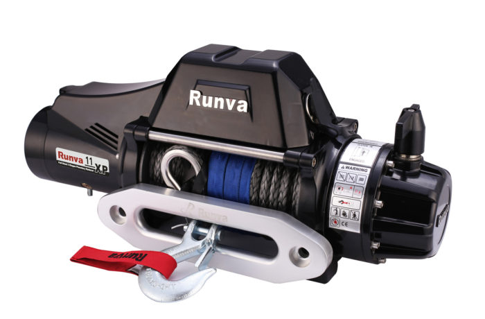 Runva performance winch in black with metal hook
